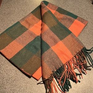 Woman’s large scarf